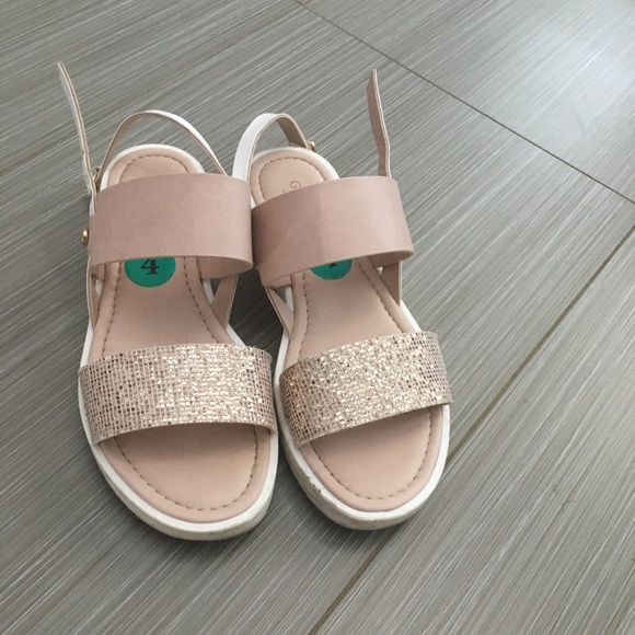 Shoes - Picture 2 of 3